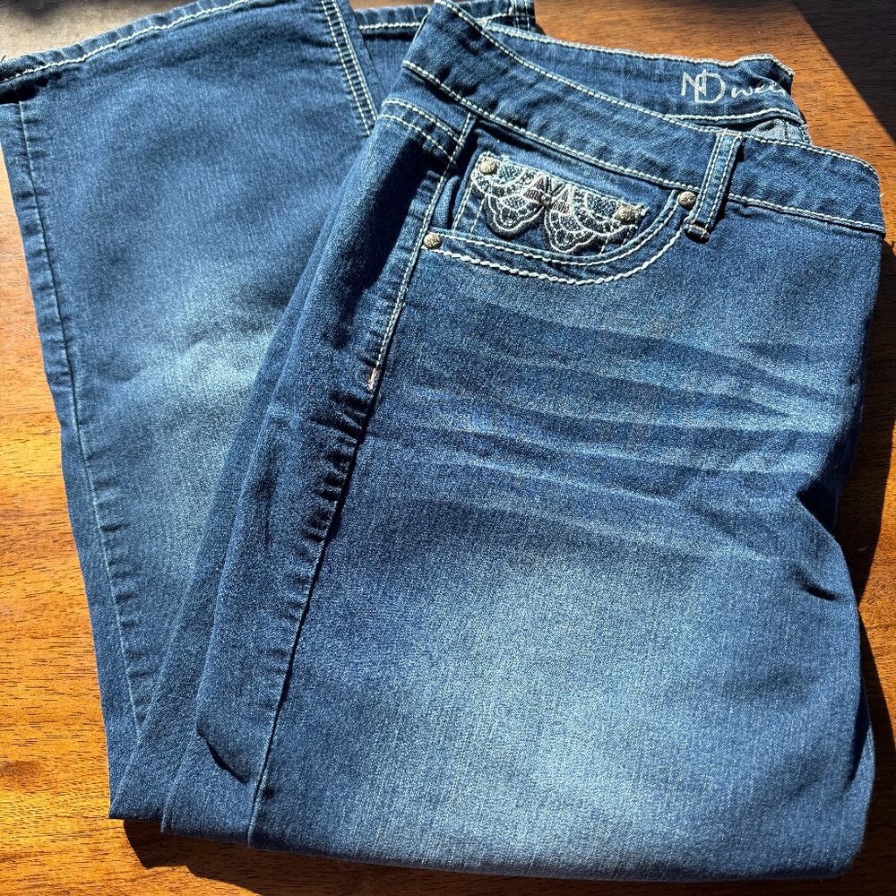 Embellished Women’s ND Weekend Capri Size 16 Stitching Pocket High Rise